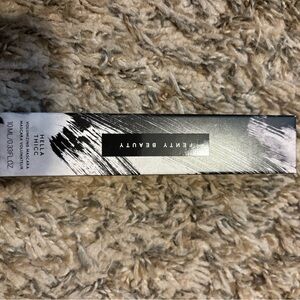 Fenty hella thicc mascara